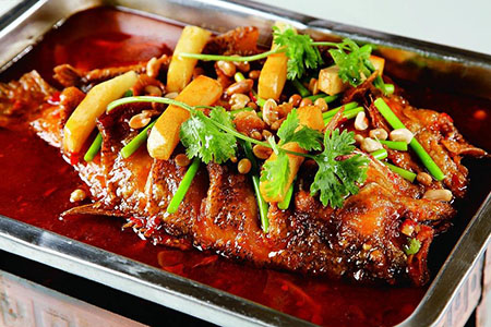 江边城外烤鱼 为创业者带去属于自己的美味与精彩